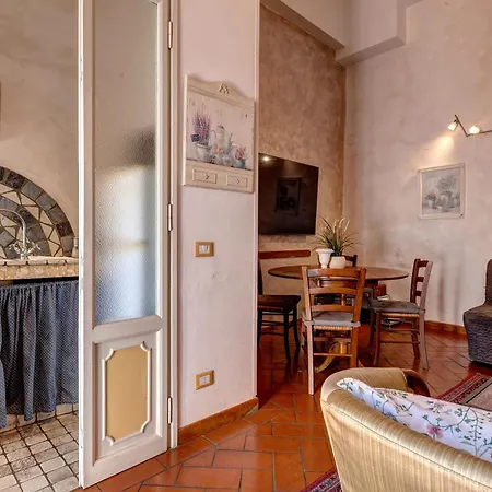 Dimora San Giorgio Apartment *